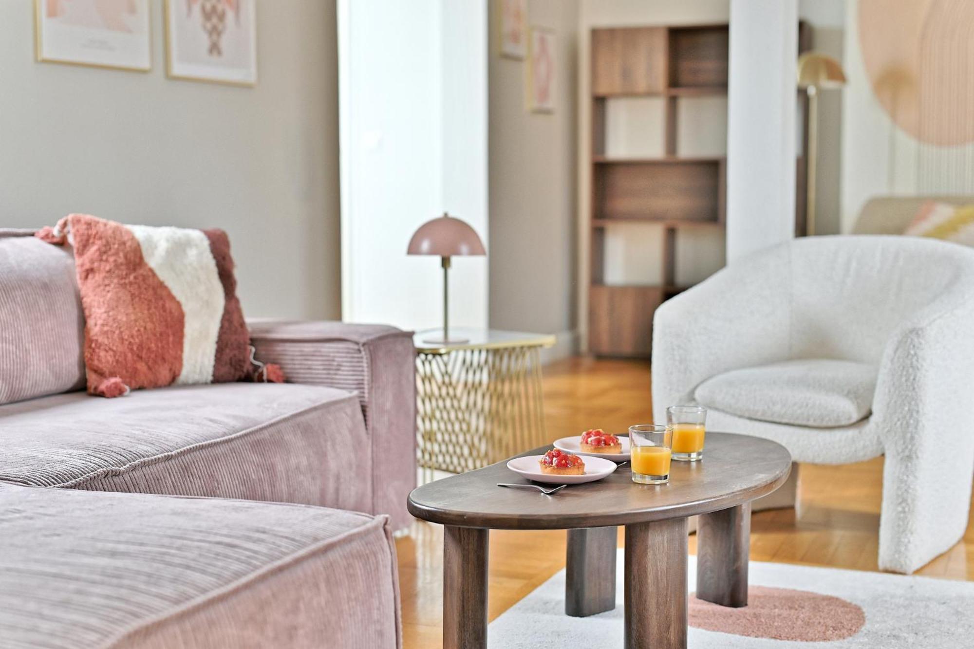 Appartement Lumineux & Spacieux - Vue Degagee, Arc De Triomphe
