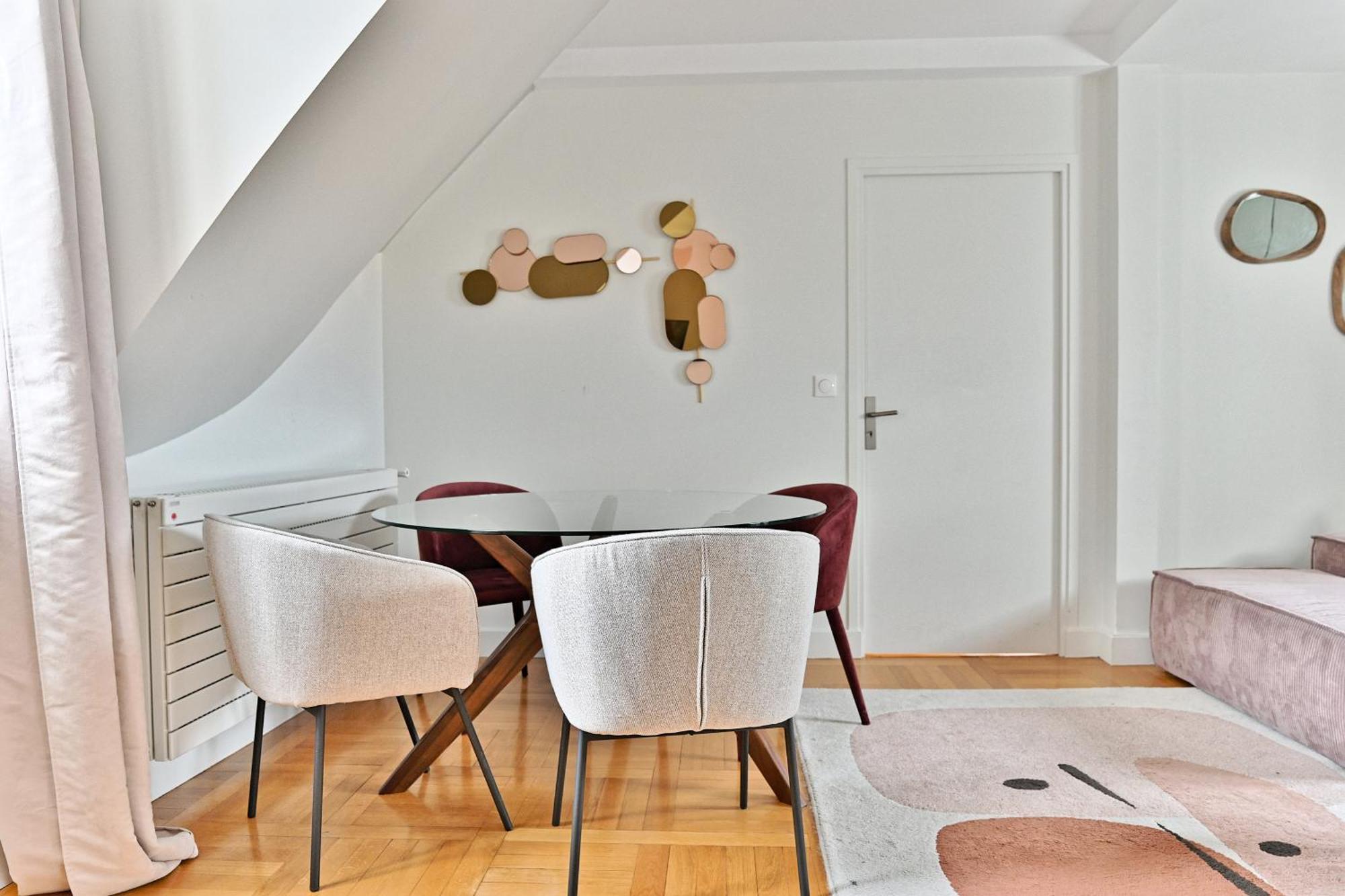 Appartement Lumineux & Spacieux - Vue Degagee, Arc De Triomphe Parijs